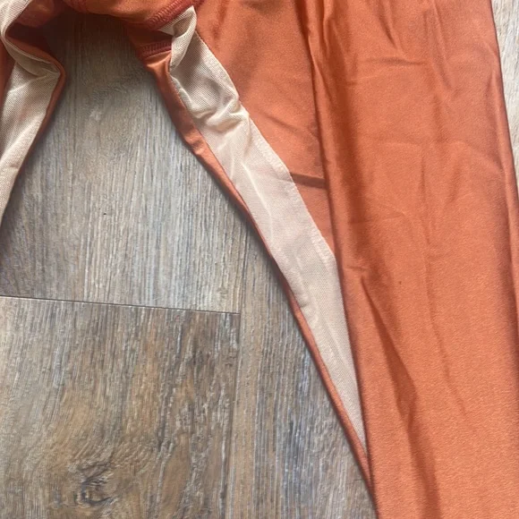 RARE HTF Peloton Leggings Jess King Edition Playfull Size L - Picture 3 of 8